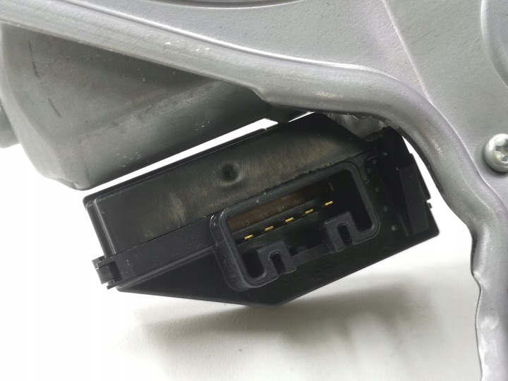 фото №6, Toyota avensis t270 2010 моторчик дворники стёкла задней