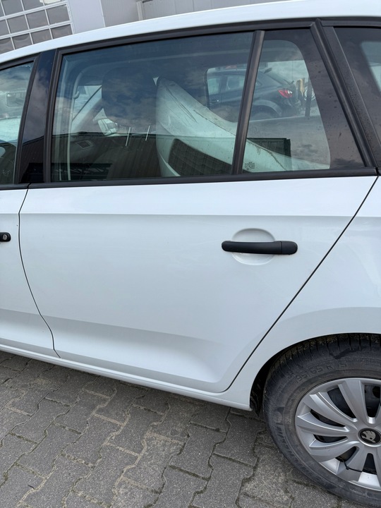 фото №1, Skoda rapid spaceback ls9r двері ліві зад задні комплектні w колір