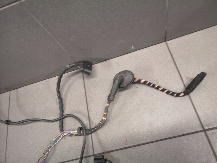 фото №5, Джгут склоомивача скла audi a8 d3