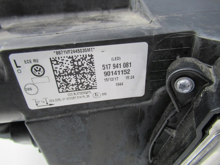 фото №14, Vw golf 7 sportsvan рестайлінг лампа повний led 517941081