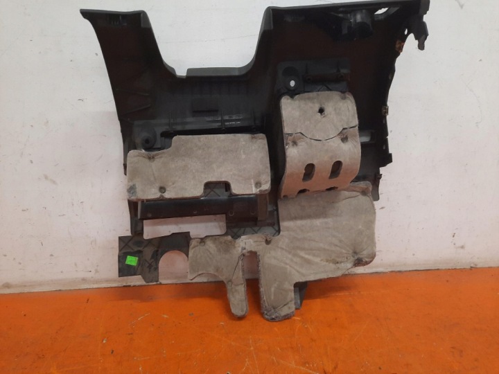 фото №7, Audi a3 i 96-00 захист колонки pod кермо 8l1857919