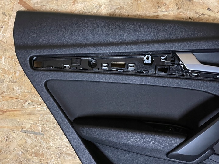 фото №3, Обивка боковина дверь левый зад задний audi q5 ii 2 80a