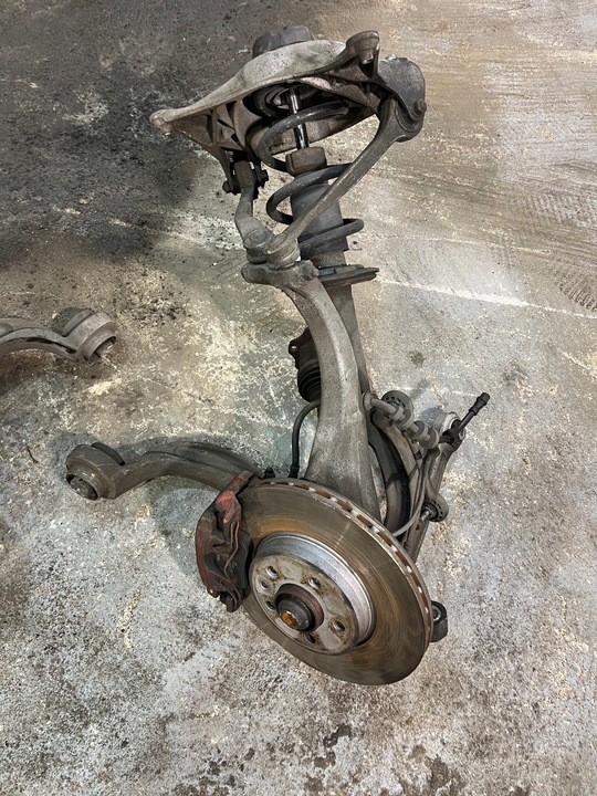 фото №12, Комплектна поворотна опора права передня правий перед audi a5 8t a4 b8 8k0407258s