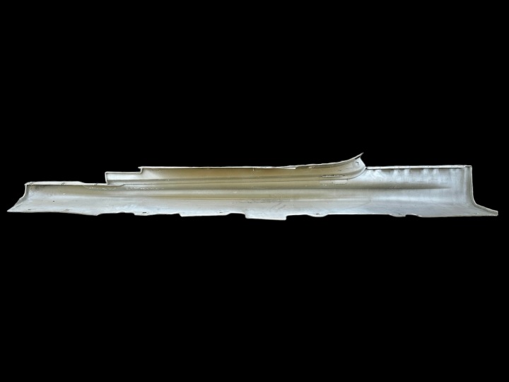 фото №7, Maserati карбон молдинг порогова rh 85182500