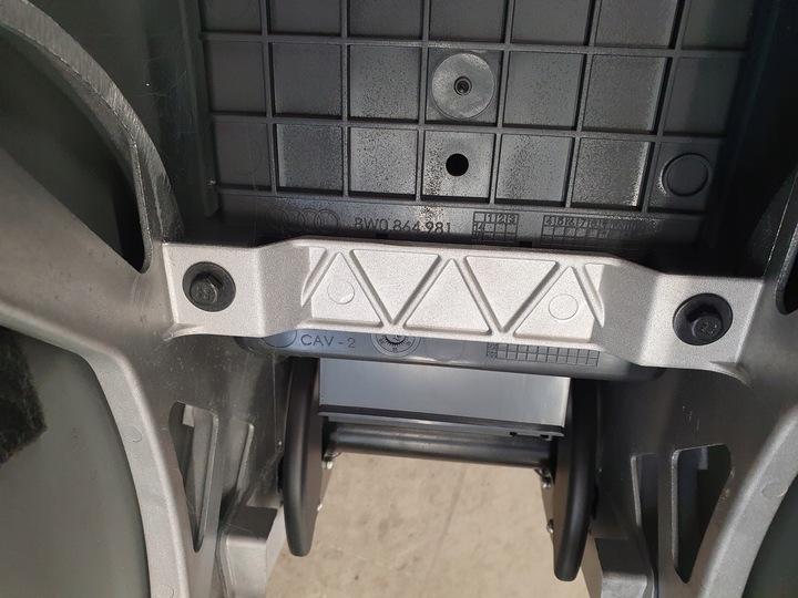 фото №9, Audi a4 b9 usa тунель середній підлокітник бардачок - oem запчастина"