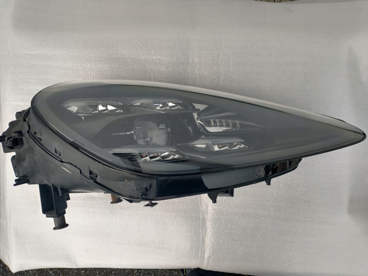 фото №6, Фара правое перед porsche cayenne iii 9y0 9y0941036l matrix красивая eu