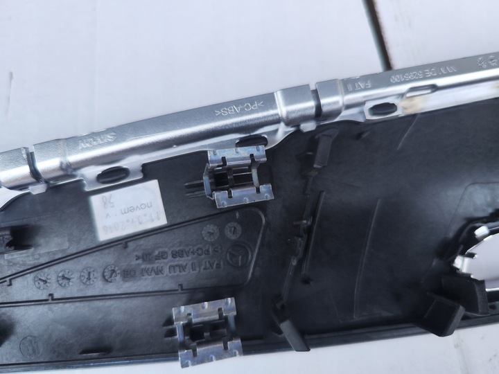 фото №11, Dekor планка дверь левая перед mercedes w213