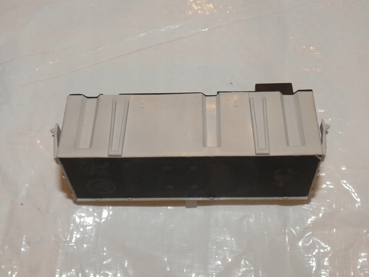 фото №5, Peugeot rcz дисплей застібка ременів панель