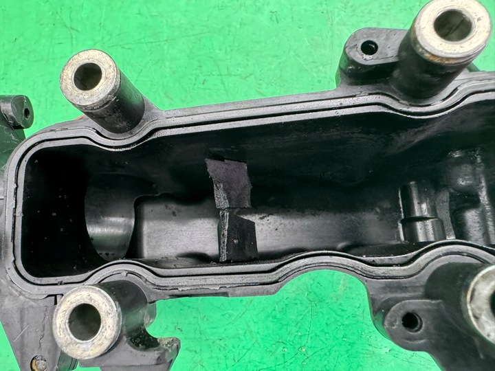 фото №14, Коллектор всасывающий воздуховод правый bez клапан 057129712aa audi a8 d3 4.0 tdi v8 02-