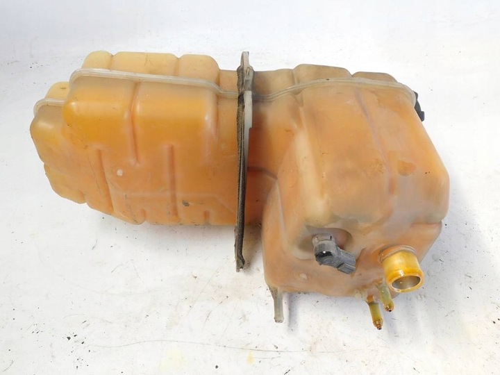 фото №7, Scania p94 260km 2000r бачок розширювальний