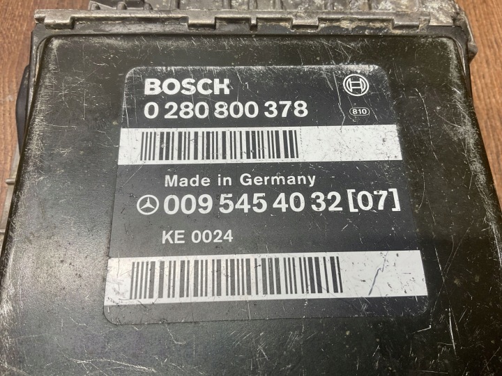 фото №12, Блок управления  ecu двигателя перед mercedes-benz e w124 0280800378