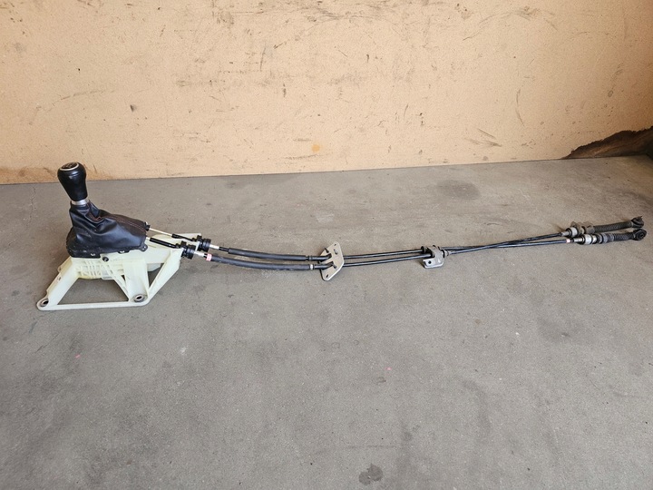 фото №9, Mazda 3 iii bm 2.2 sh01 2013- троси коробки передач вибірник домкрат червона нитка