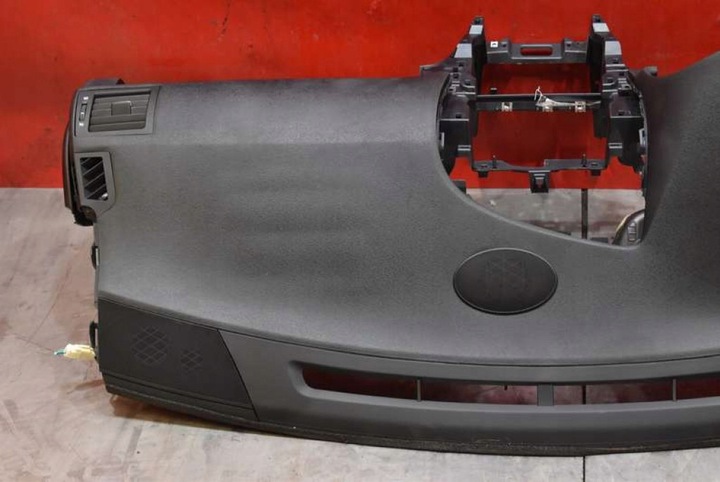 фото №12, Панель роздавальна консоль капот eu toyota avensis t27 09-11