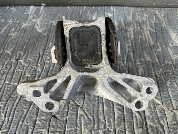 фото №6, Подушка лапи коробки peugeot 508 i 2.0 hdi гибрид