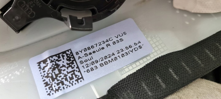 фото №16, S3 8y a3 рестайлинг защита накладка стойка стёкла лобовой правая sline 8y0867234c