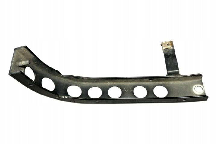 фото №1, Крепление передней правого крыльев audi a8 d2 4d2, 4d8 4d0821138c 4.2l