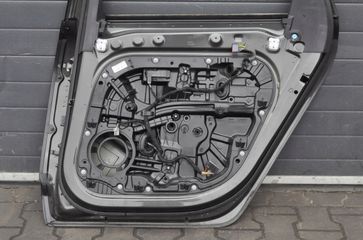 фото №11, Volvo v90 надпись дверь правая зад правое задние 724