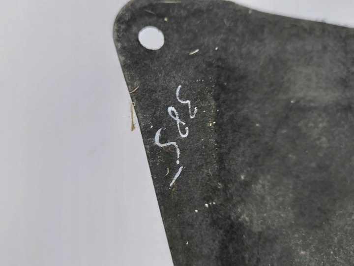 фото №10, Opel antara 2012 изоляция термическая / шумоизоляция крышки / капота двигателя