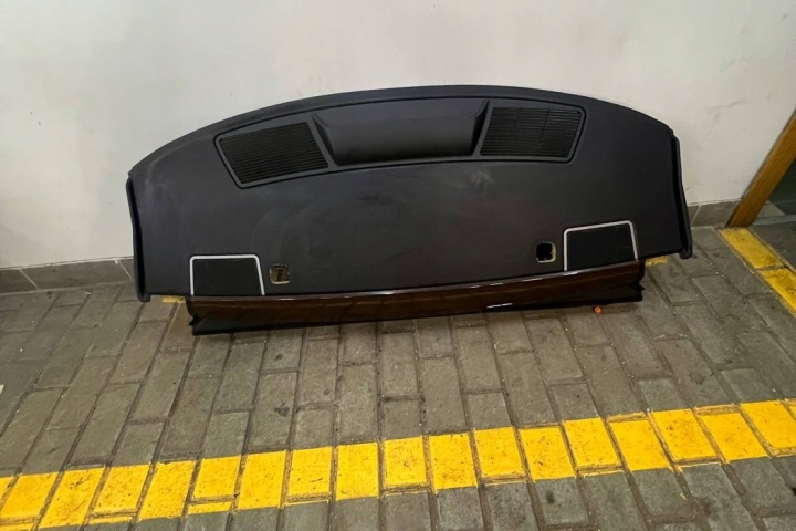 фото №13, Полка багажника bmw 7 e65, e66, e67 51468236783 3.0l дизель 170kw 2006
