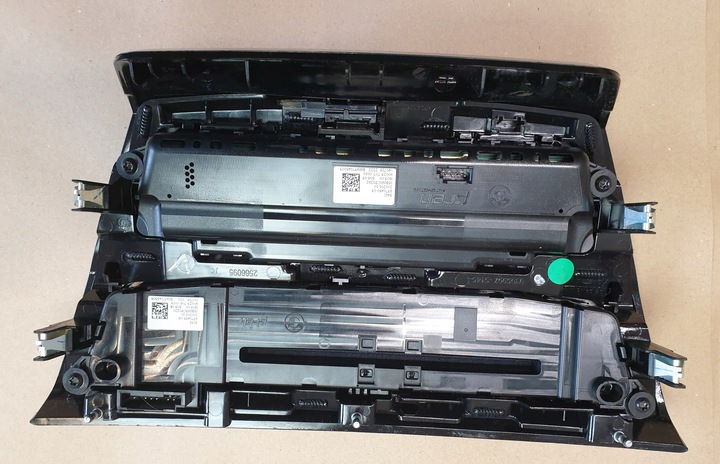 фото №11, Панель кондиционера радио навигация навигация рамка bmw x1 f48 9371460 оригинальный номер европа