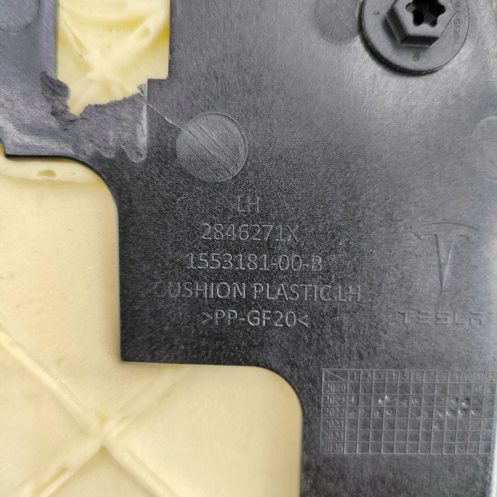 фото №12, Tesla модель y 2023 сидіння задній