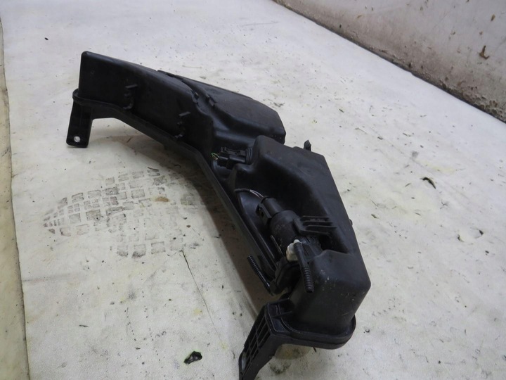 фото №6, Бачок склоомивача audi q5 8r 3.2 fsi