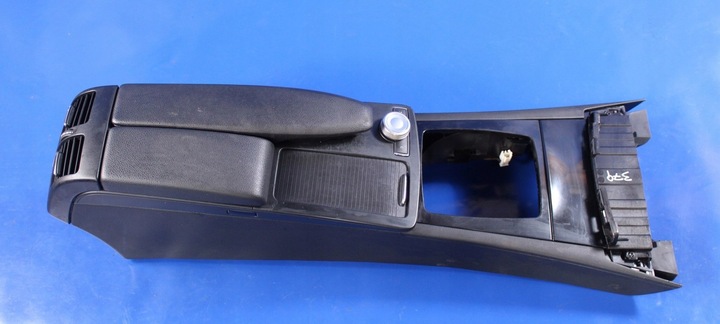 фото №13, Підлокітник тунель середній mercedes w204 08r євро