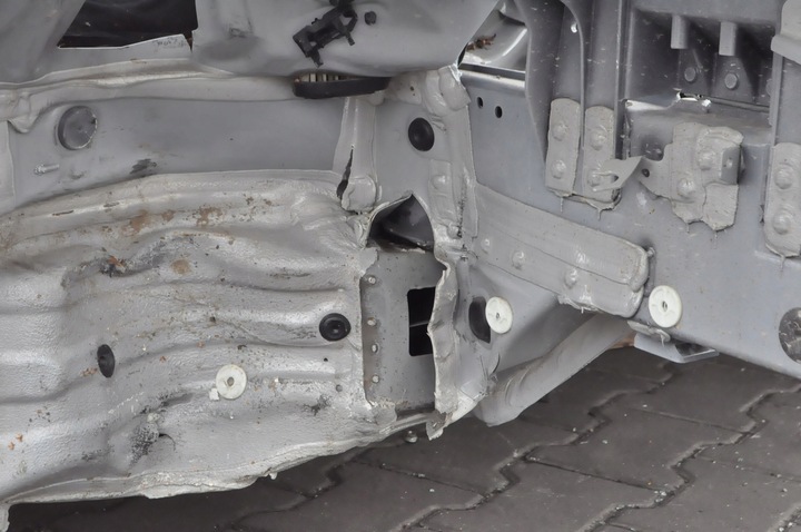 фото №6, Bmw i4 g26 чверть лонжерон права перед