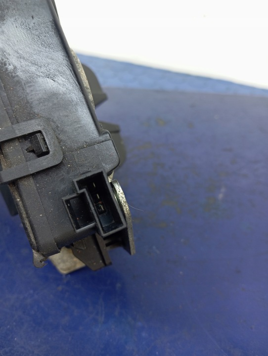 фото №9, Opel astra h 5d hb замок задньої кришки багажника 495058724 3pin