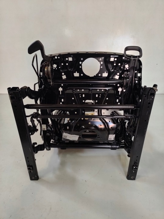 фото №11, Vw touran 5t iii каркас сидіння правий перед ergo-comfort 5q4881046an