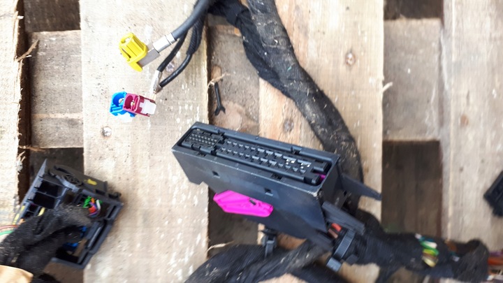 фото №12, S7 4g a7 жгут установка усилителя bose a6 c7