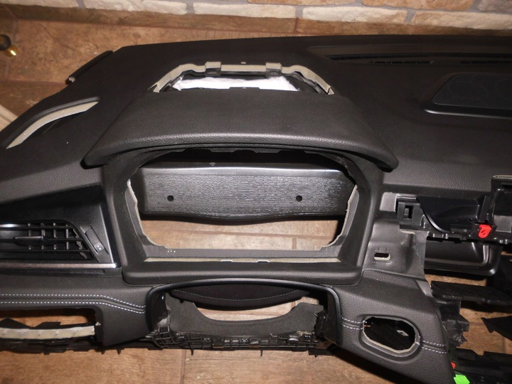 фото №4, Bmw 2 f45 f46 консоль + 2 x подушка безопасности + 2 x pas