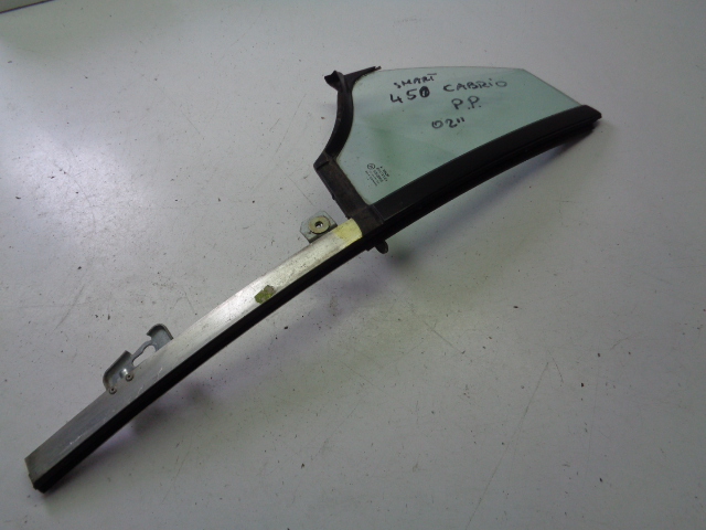 фото №1, Скло скло правий перед smart 450 cabrio 2002 рік