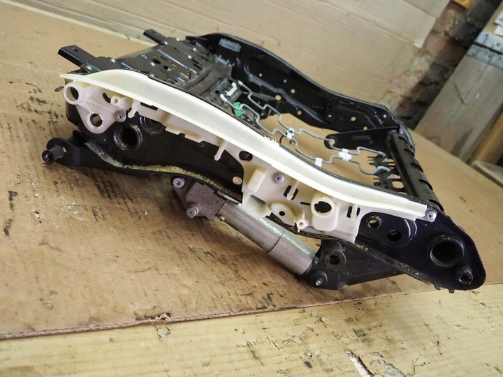 фото №10, Bmw e70 e71 каркас dół рама сиденья перед левый eur