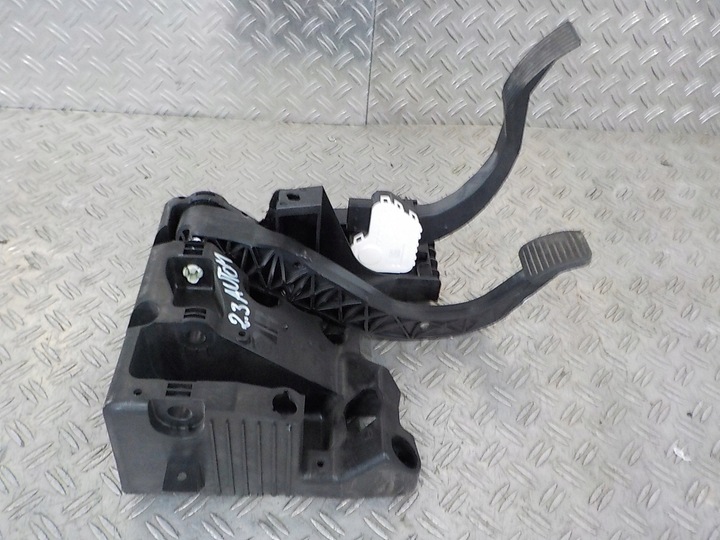 фото №5, Ducato 14-20 2.3 педаль газа тормоза автомат