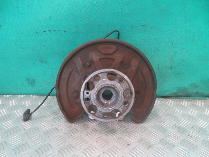 фото №1, Поворотный кулак ступица левый зад mercedes glc w253 3.0 amg 18r