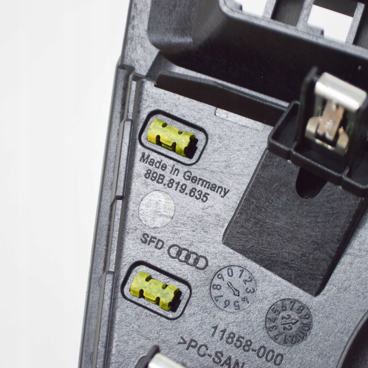 фото №6, Audi q4 sportback e-tron 2022 рамка бардачка панелі розподільчої