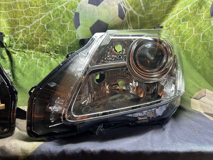 фото №3, Комплект лампа перед toyota avensis t27 bi ксенон дорестайлинг