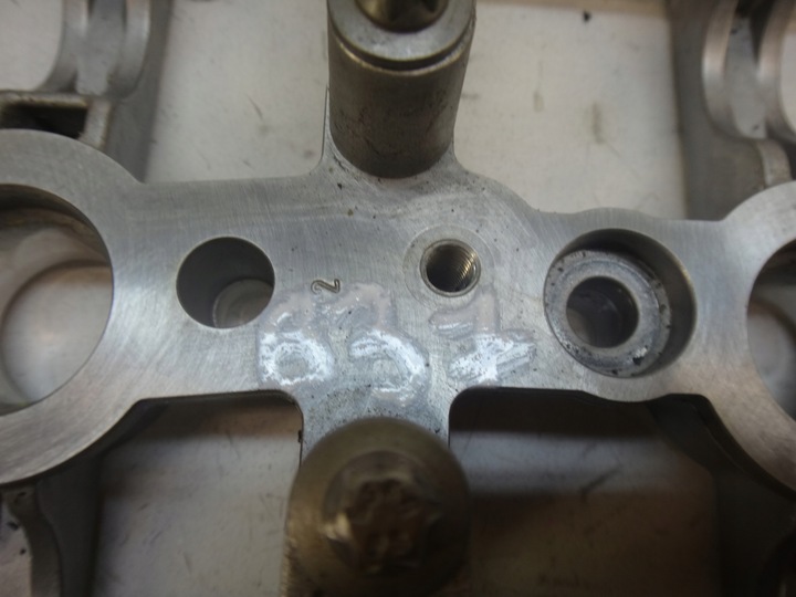 фото №5, Кріплення валків розподільний вал bmw f20 f40 f45 f48 f39 mini f55 f56 f54 f57 b37