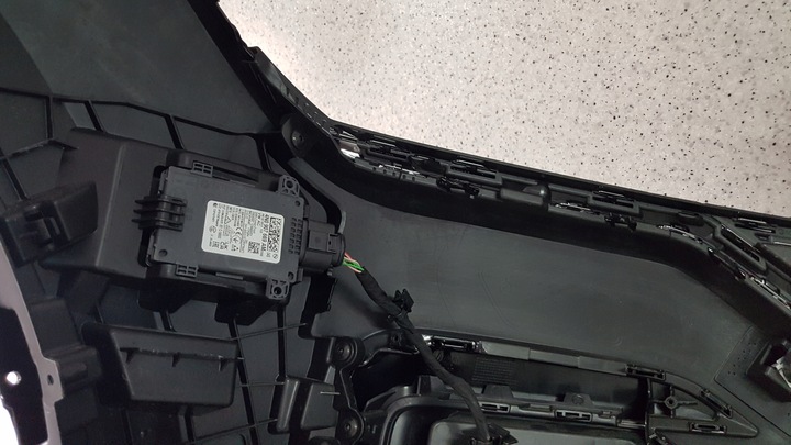 фото №12, Vw touareg iii 3 r-line 2019 - бампер перед 9228