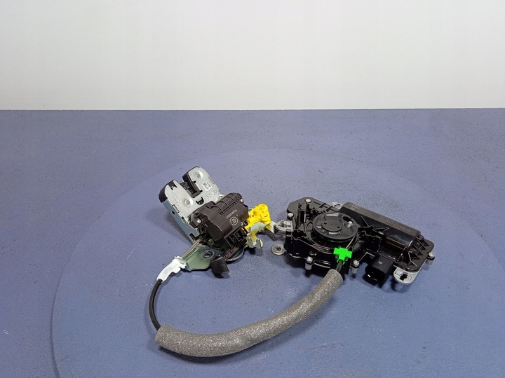 фото №1, Audi q4 e-tron замок крышки багажника доводчик 3g0827887c