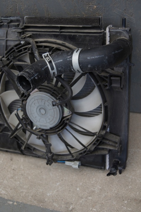 фото №8, Subaru xv ii crosstrek ii 2.0 радіатор вода кондиціонер вентилятори комплект