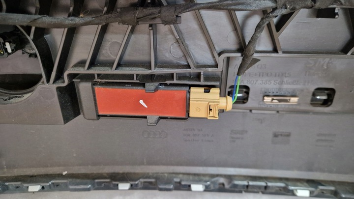 фото №8, Бампер audi q3 рестайлинг 83a w цвет lx7m pdcx4 bez покраска идеал