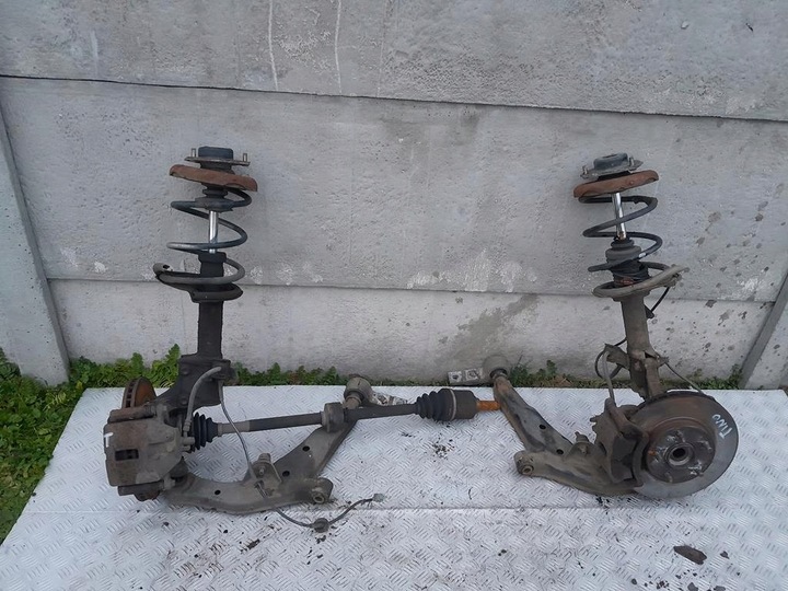 фото №1, Nissan almera tino v10 00-06 1.8 16v mcperson поворотный кулак рычаг левый комплект