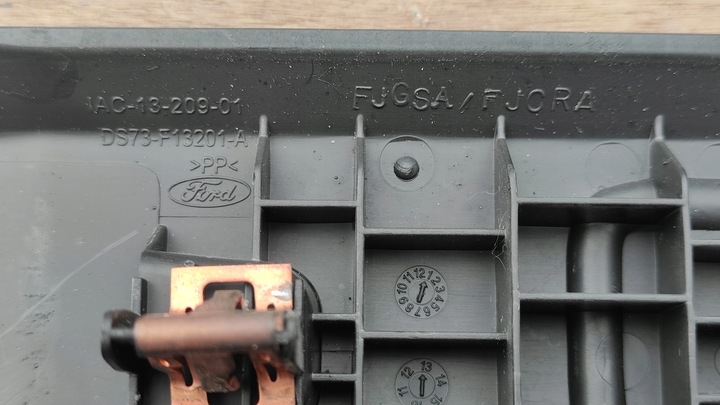 фото №3, Fusion емблема порога пластик лівий ds73 f13201 a
