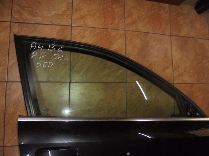 фото №1, Скло праві перед audi a4 b6 1.9tdi 02' sed