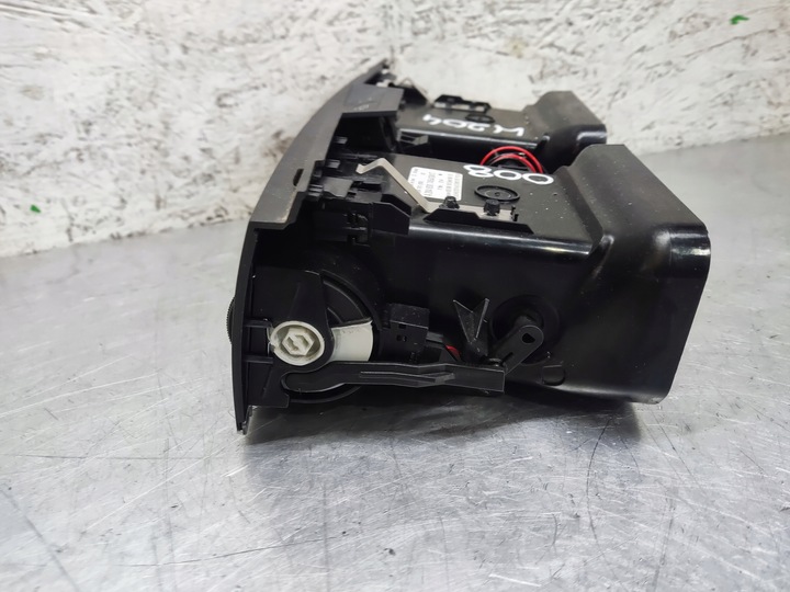 фото №6, Mercedes w204 решітка повітропровід середня a2048307454