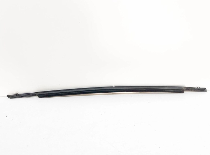 фото №7, Mazda cx-3 2016 левая сторона планка / прокладка стёкла дверь