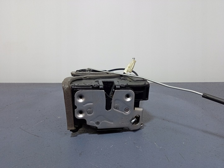 фото №3, Insignia b замок двері перед лівий c3039081 8 pin