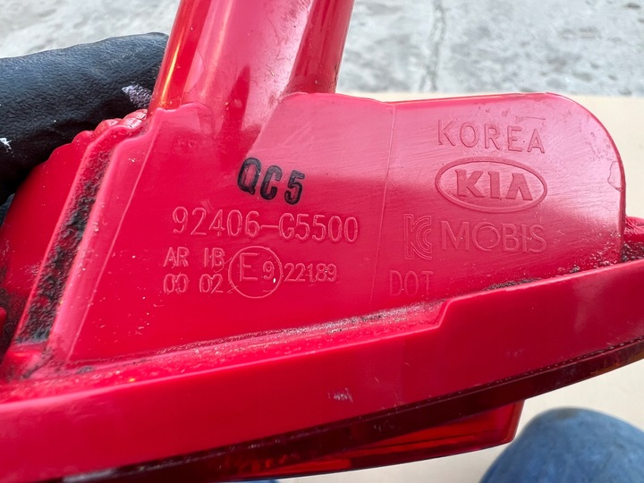 фото №10, Kia niro лампа заднего вида правый зад оригинал европа